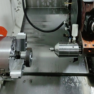 車銑復(fù)合機(jī)床加裝PL600氣動(dòng)主軸.jpg 車銑復(fù)合機(jī)床加裝PL600氣動(dòng)主軸.jpg